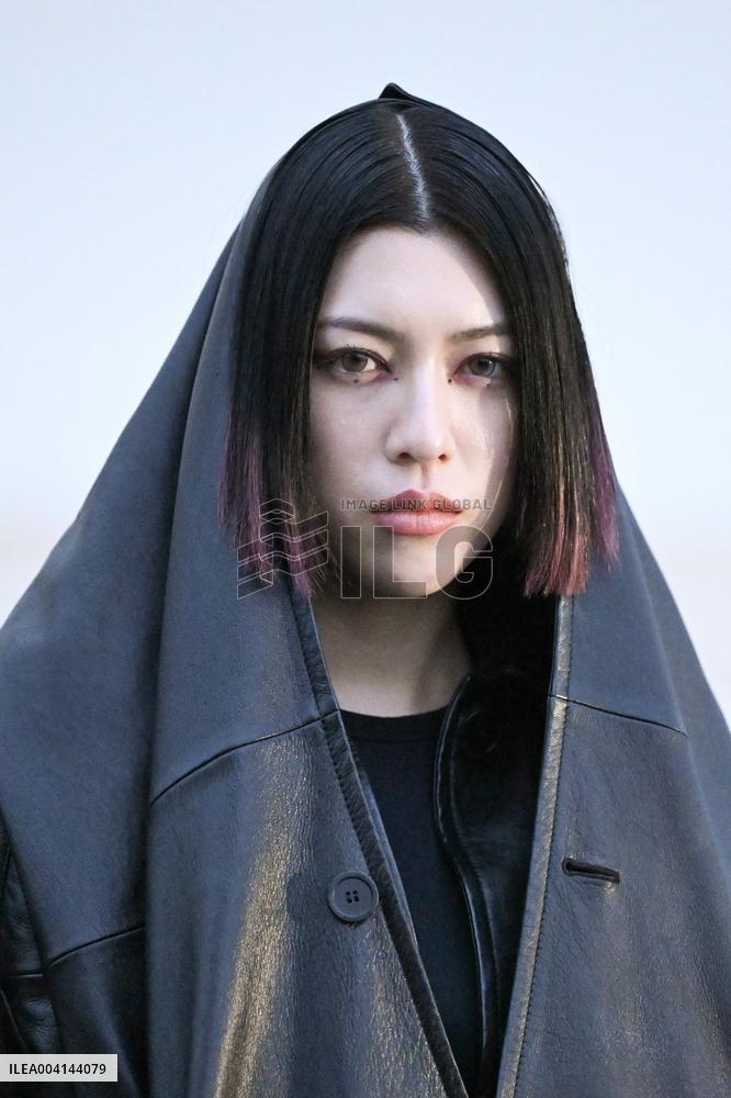 PFW Balenciaga Arrivals