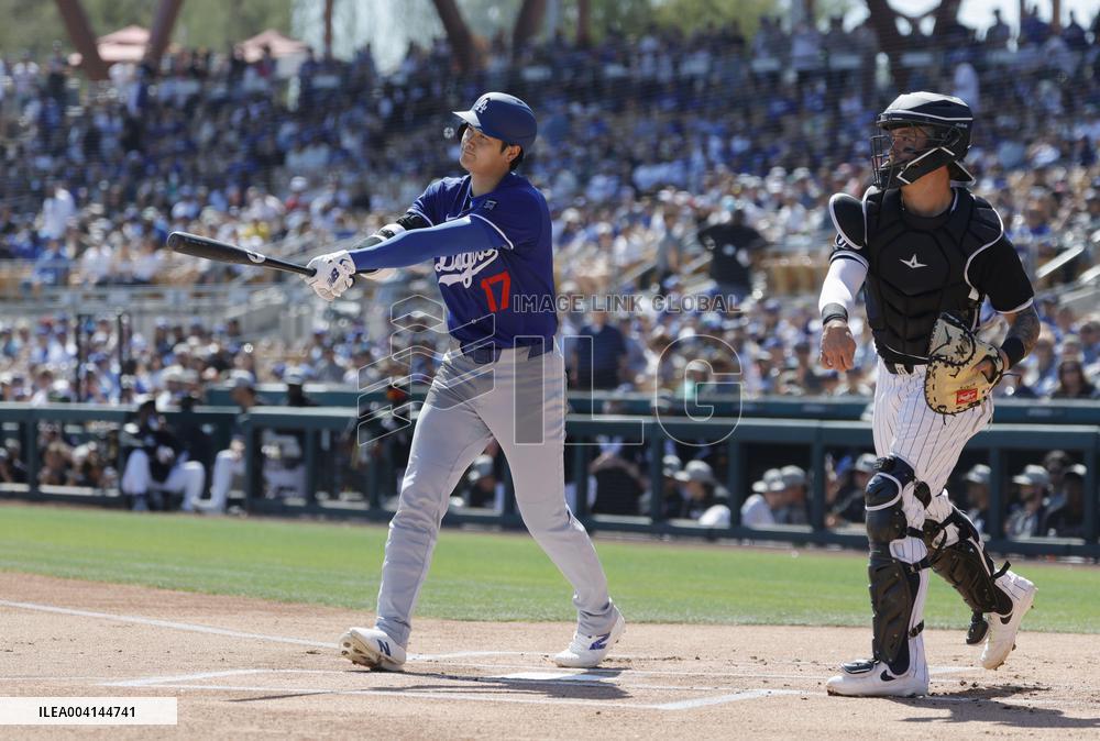 Baseball: MLB spring training