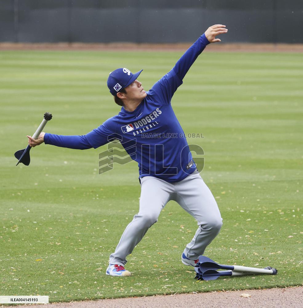 Baseball: MLB spring training