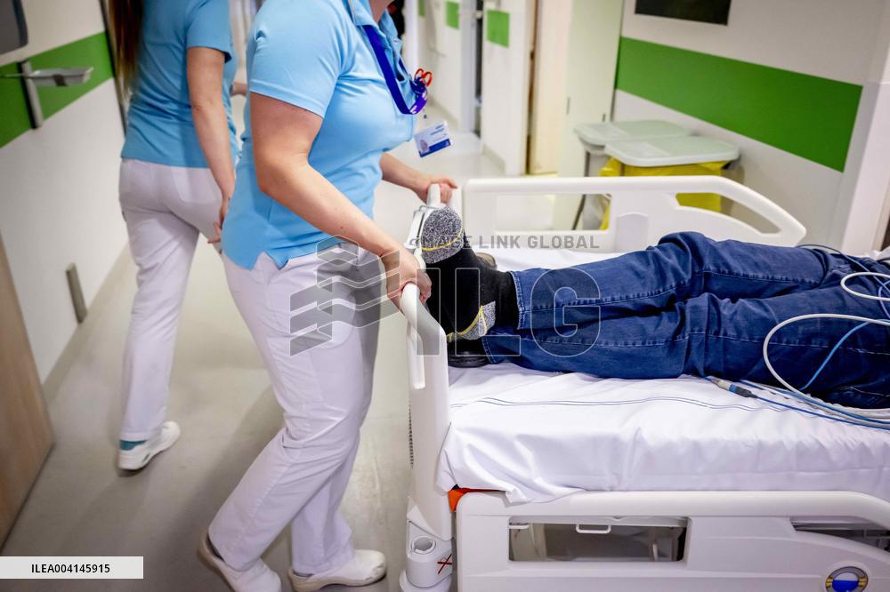 Illustration Dordrecht Hospital 24/7 Emergency Care in Action - Netherlands