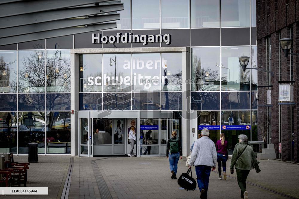 Illustration Dordrecht Hospital 24/7 Emergency Care in Action - Netherlands