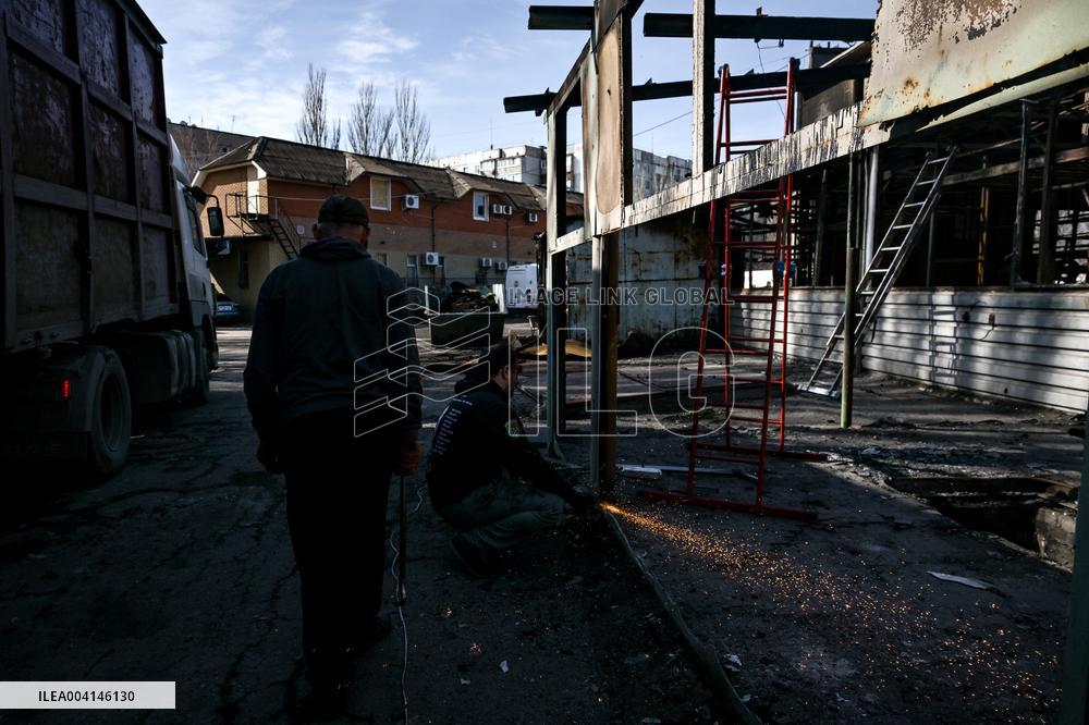 Repairing volunteer workshop in Zaporizhzhia after Russian drone attack