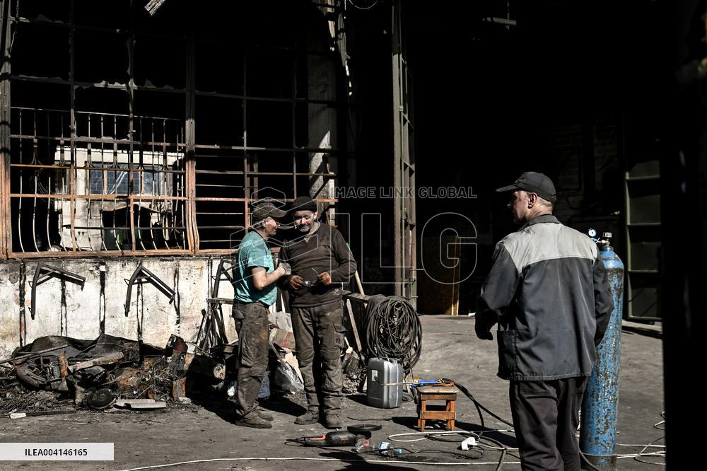 Repairing volunteer workshop in Zaporizhzhia after Russian drone attack