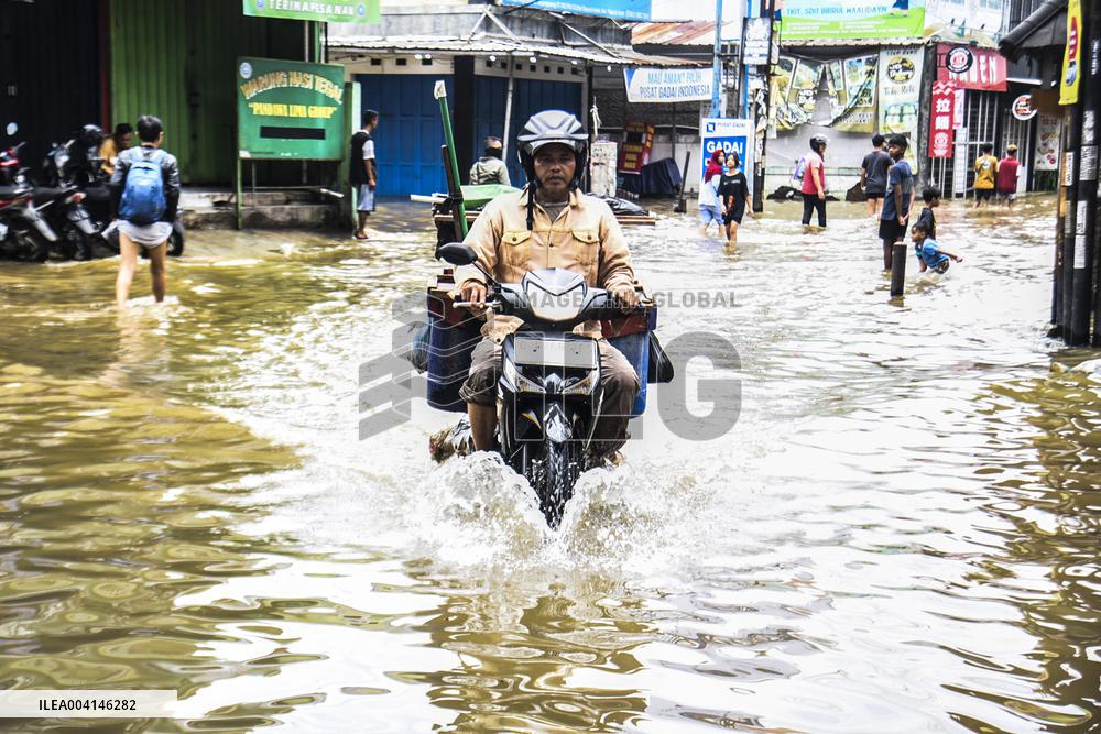 Floods Hit Dayeuhkolot Indonesia