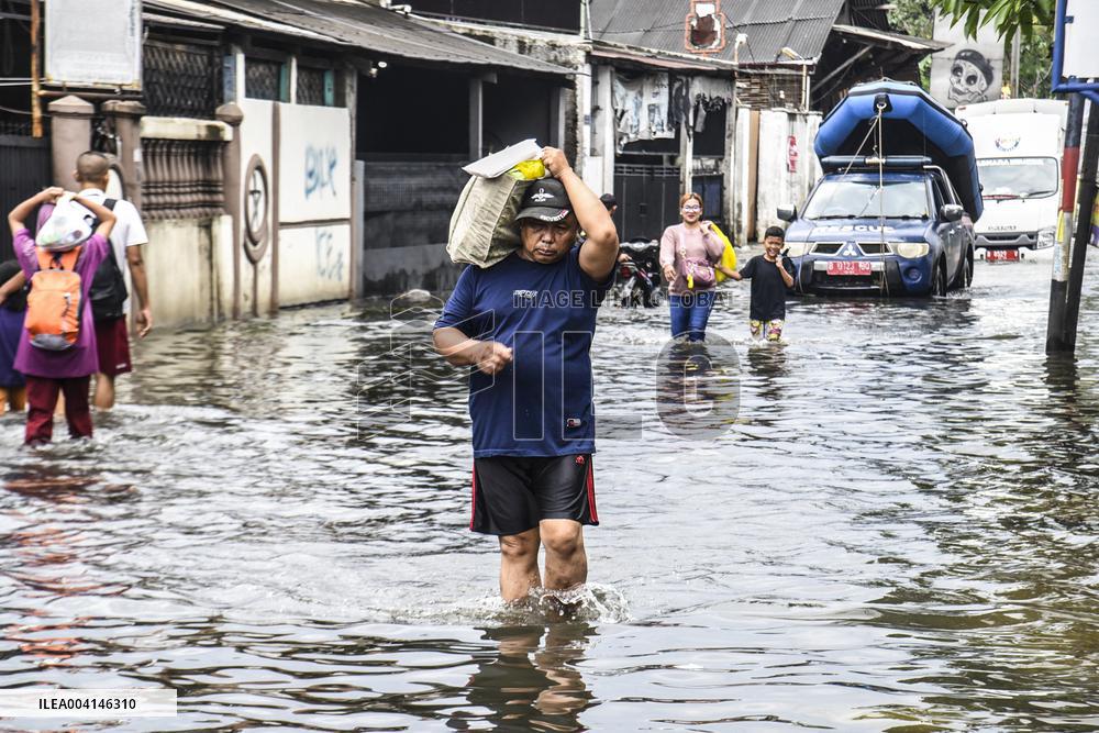 Floods Hit Dayeuhkolot Indonesia