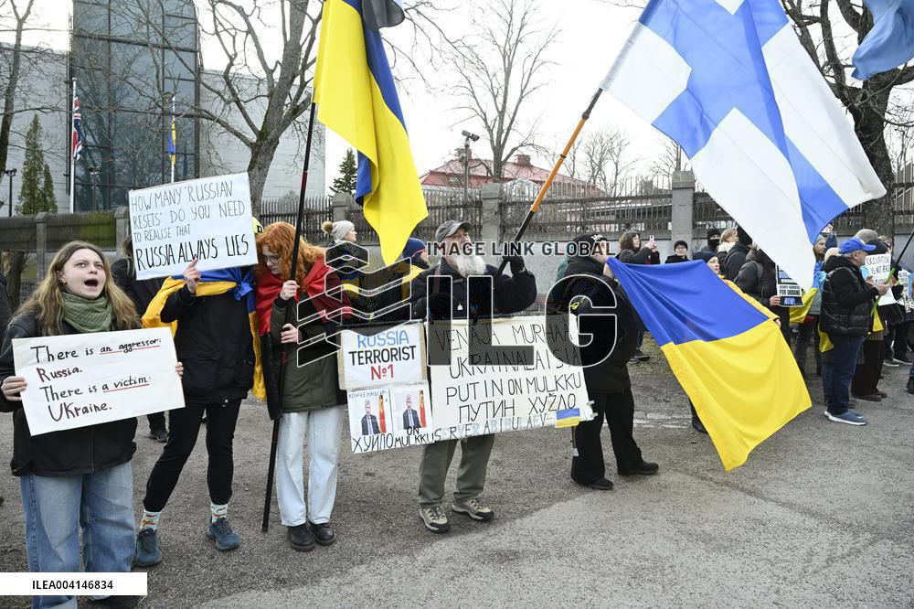 Ukrainan tukimielenosoitus USA:n suurlähetystöllä