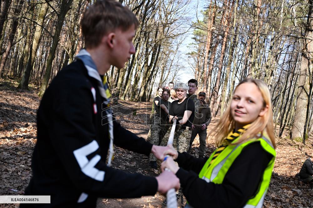 Lviv schoolchildren compete outside Roman Shukhevych Museum
