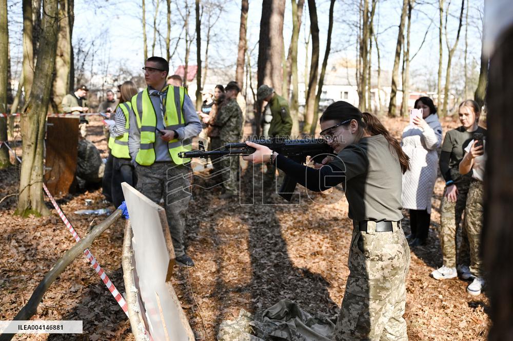 Lviv schoolchildren compete outside Roman Shukhevych Museum