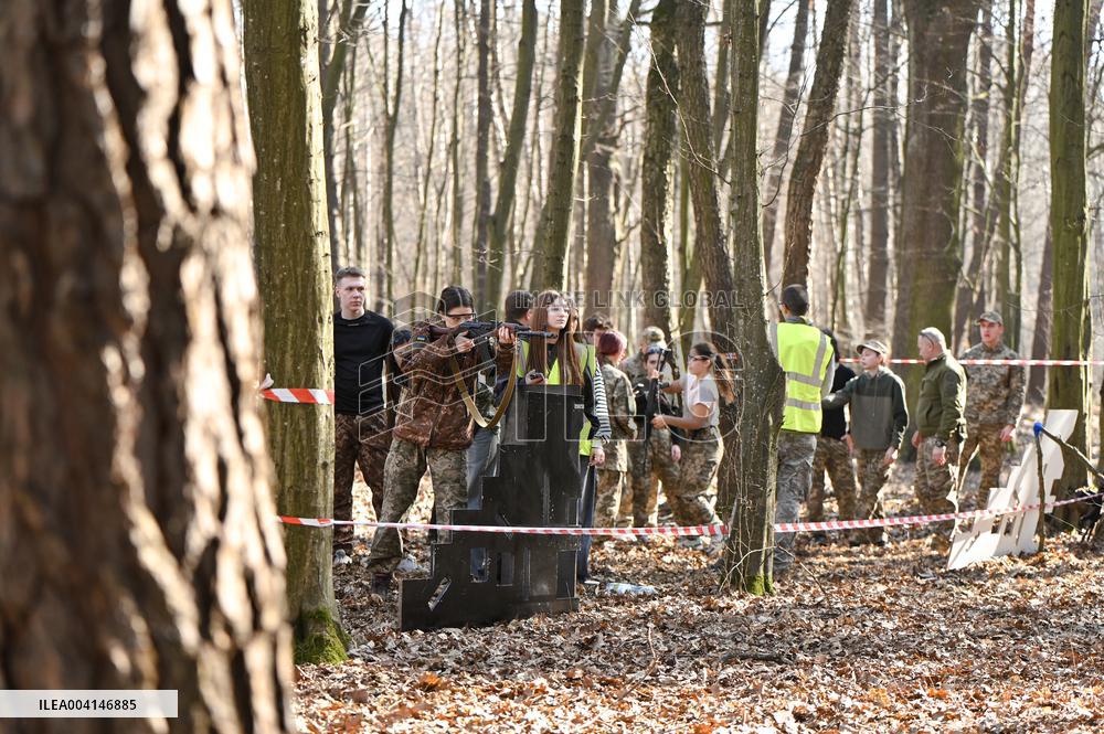 Lviv schoolchildren compete outside Roman Shukhevych Museum