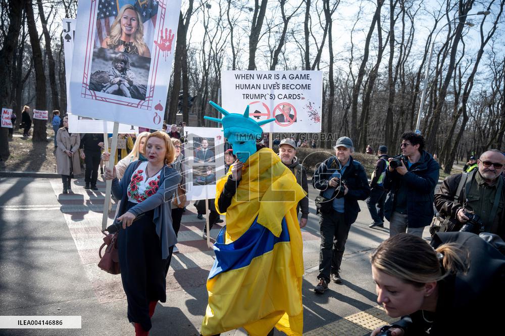 Rally at US Embassy in Kyiv