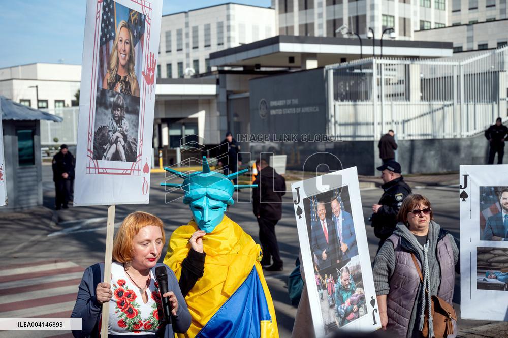 Rally at US Embassy in Kyiv