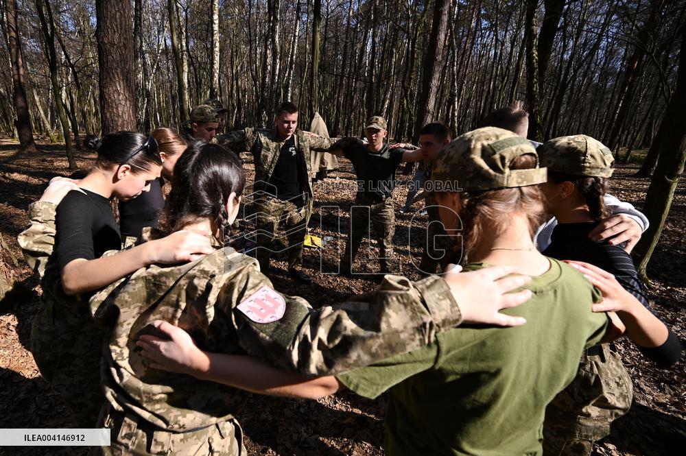 Lviv schoolchildren compete outside Roman Shukhevych Museum
