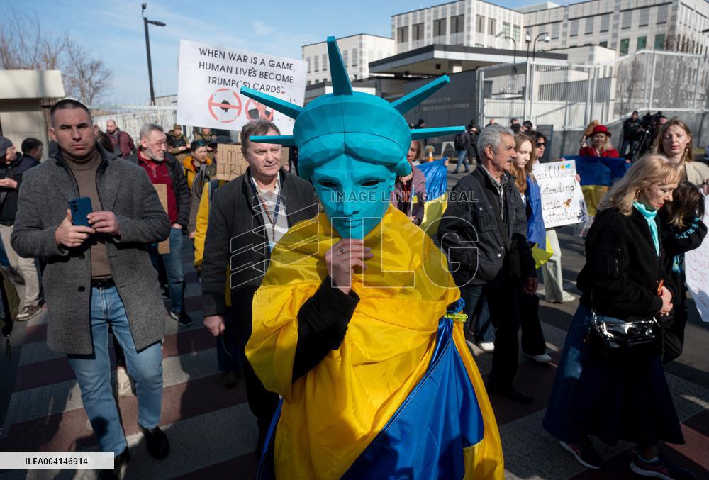 Rally at US Embassy in Kyiv