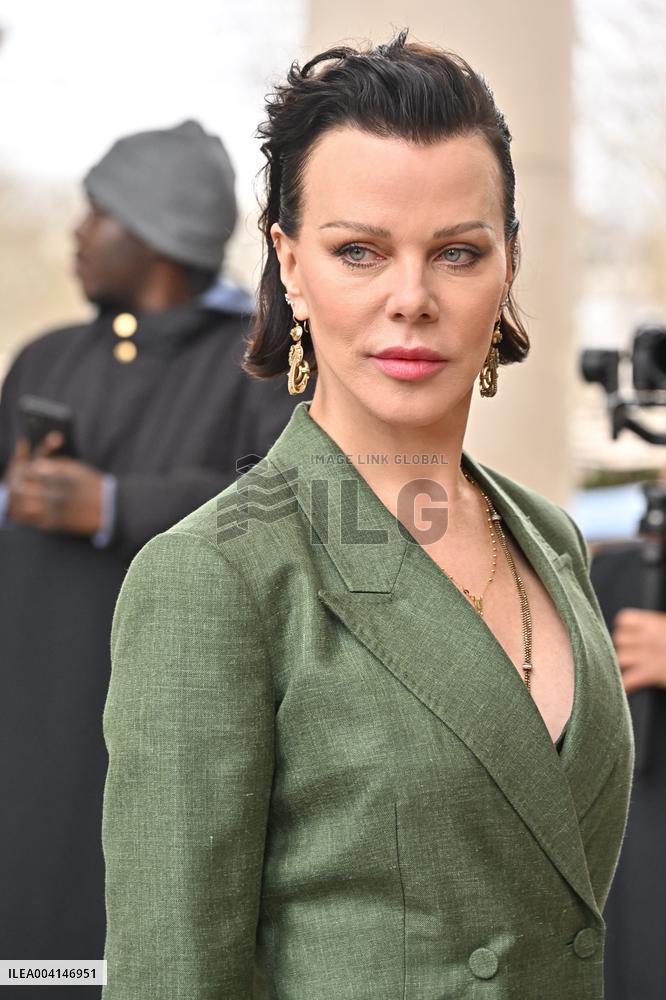 PFW Gabriela Hearst Outside Arrivals