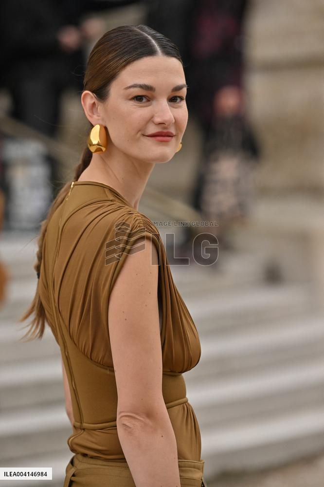 PFW Zimmerman Outside Arrivals