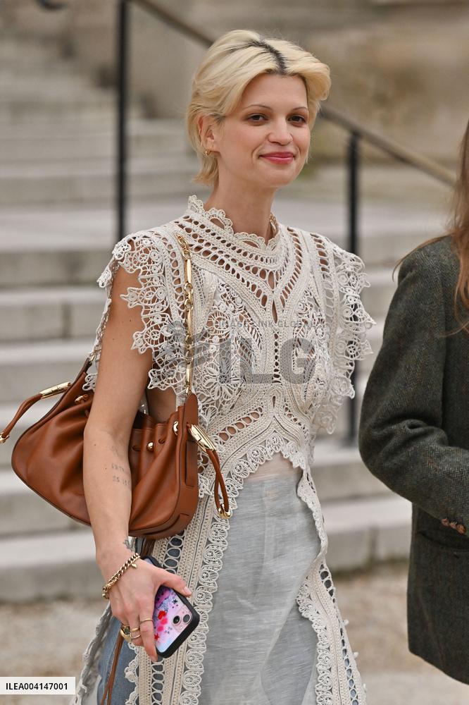 PFW Zimmerman Outside Arrivals