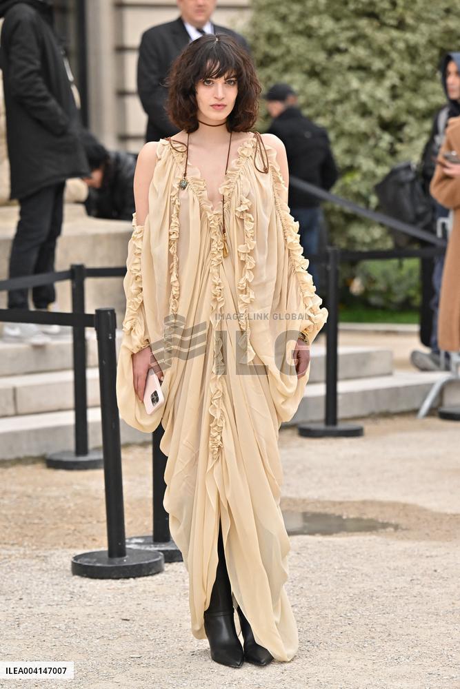 PFW Zimmerman Outside Arrivals