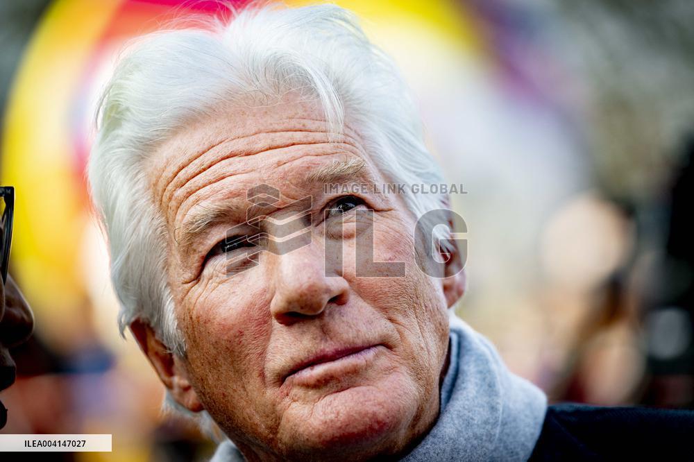 Richard Gere Joins Tibetans and Supporters In The Hague
