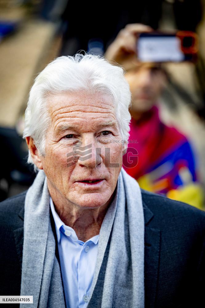 Richard Gere Joins Tibetans and Supporters In The Hague