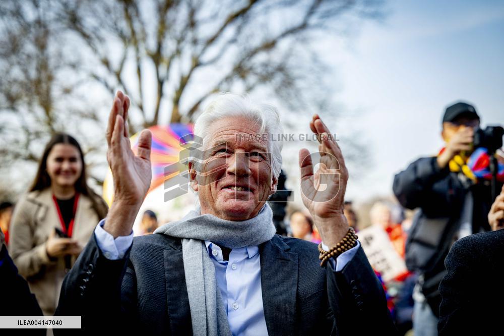 Richard Gere Joins Tibetans and Supporters In The Hague