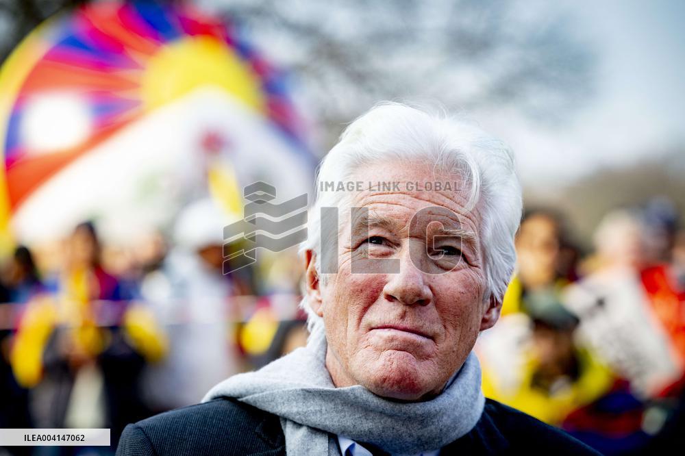 Richard Gere Joins Tibetans and Supporters In The Hague