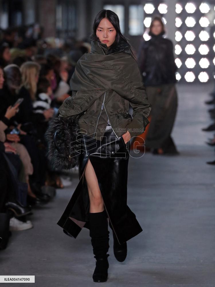 PFW - Sacai Runway