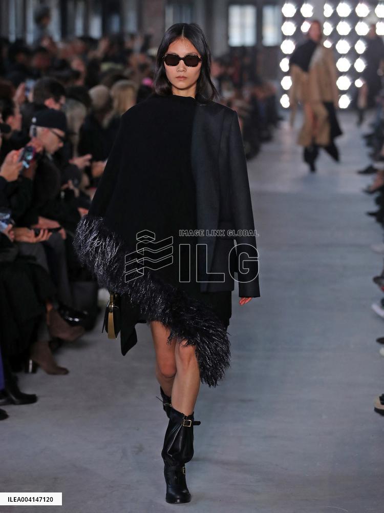 PFW - Sacai Runway