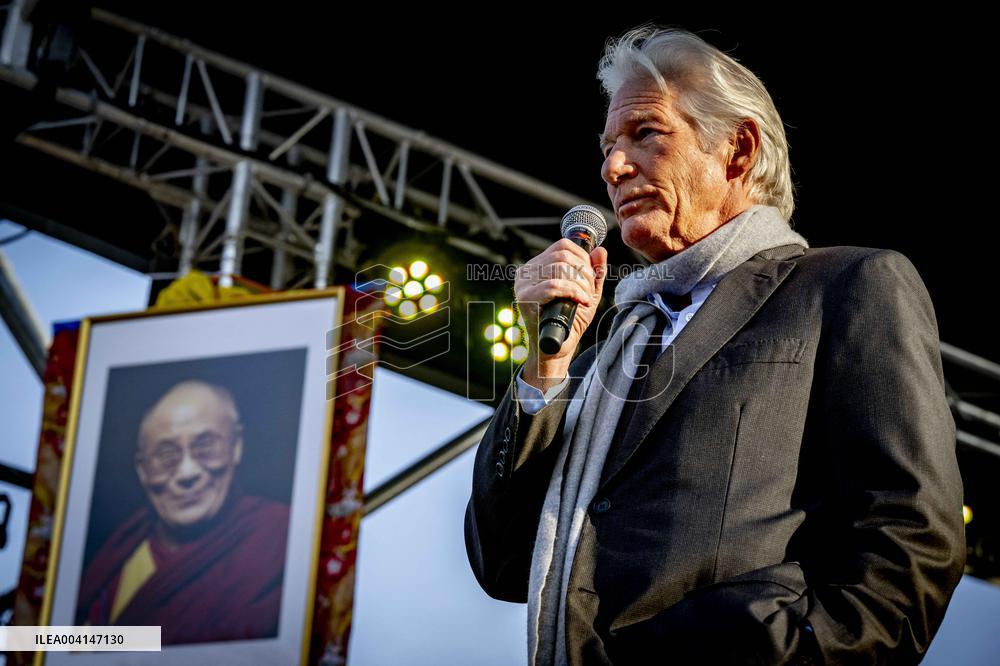 Richard Gere Joins Tibetans and Supporters In The Hague