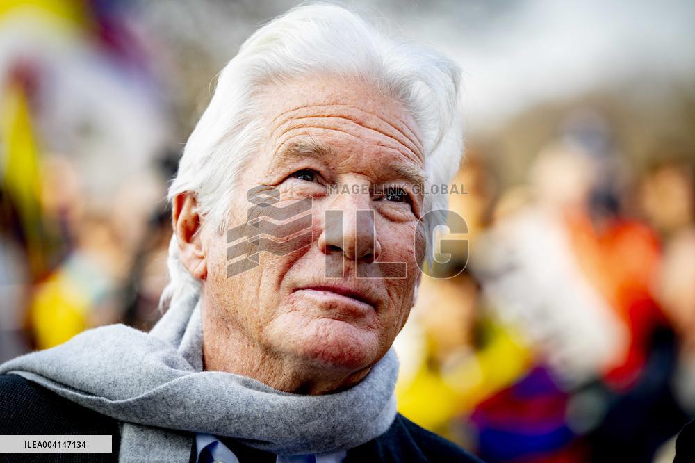 Richard Gere Joins Tibetans and Supporters In The Hague