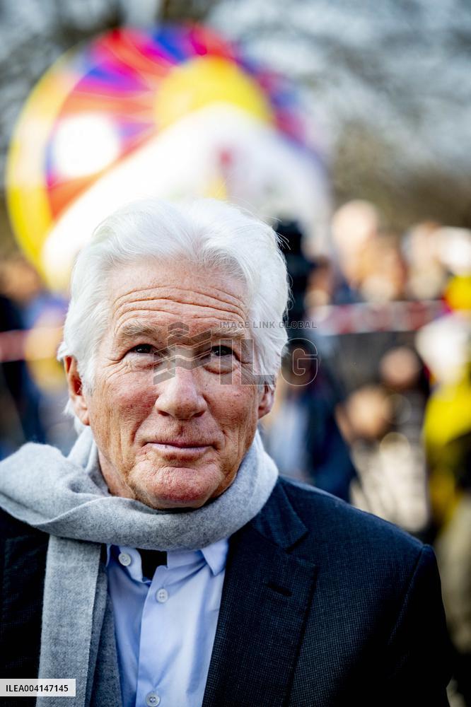 Richard Gere Joins Tibetans and Supporters In The Hague