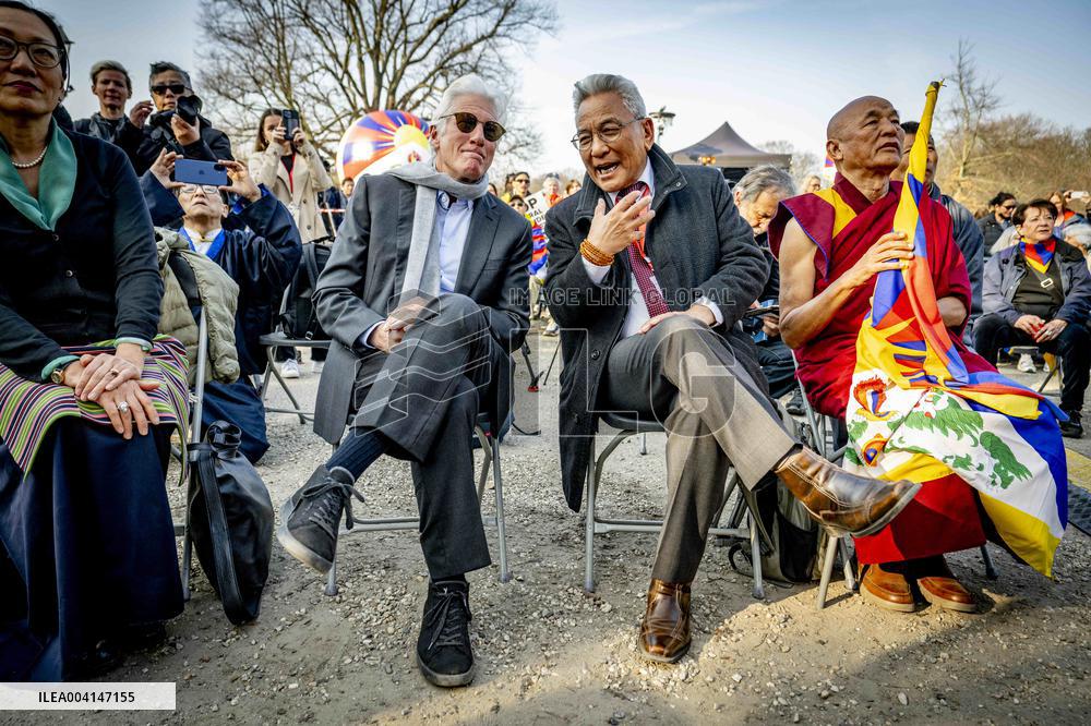 Richard Gere Joins Tibetans and Supporters In The Hague