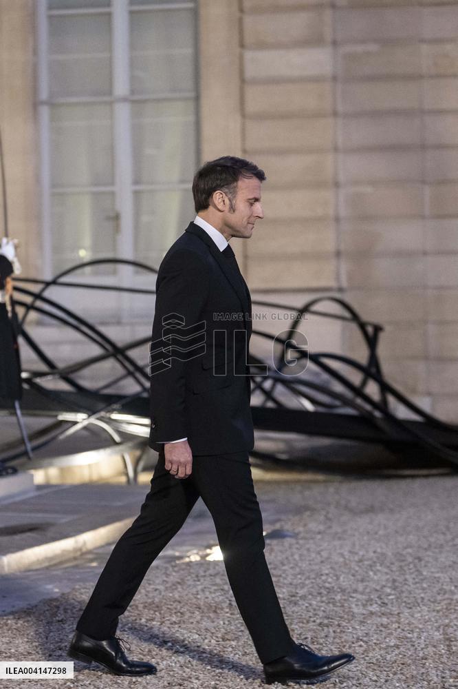 French President Emmanuel Macron and Moldova's President Maia Sandu  - Paris