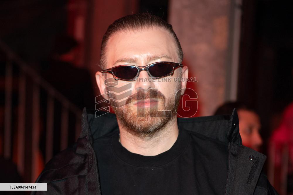 PFW Gabriela Hearst Front Row