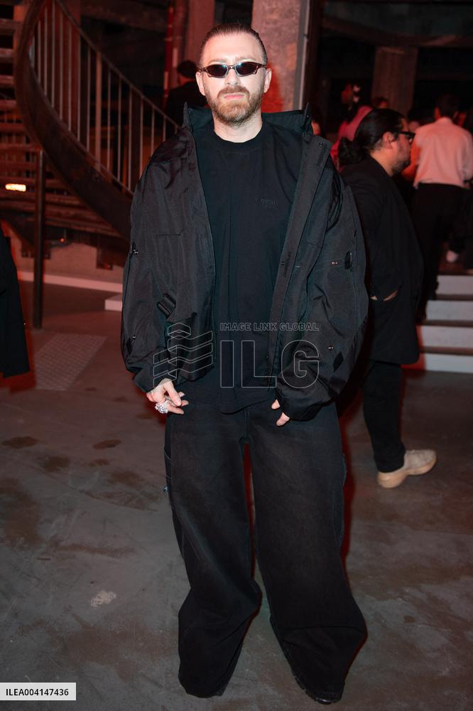 PFW Gabriela Hearst Front Row