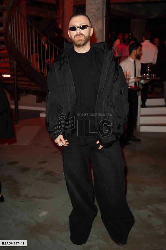 PFW Gabriela Hearst Front Row