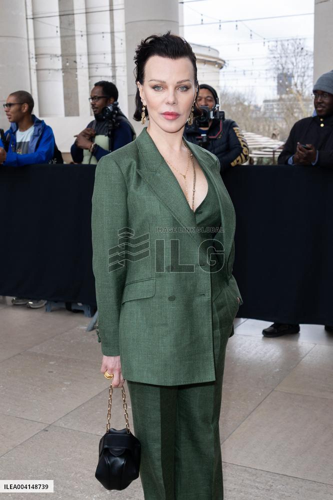 PFW - Gabriela Hearst PAP - Arrivals NB