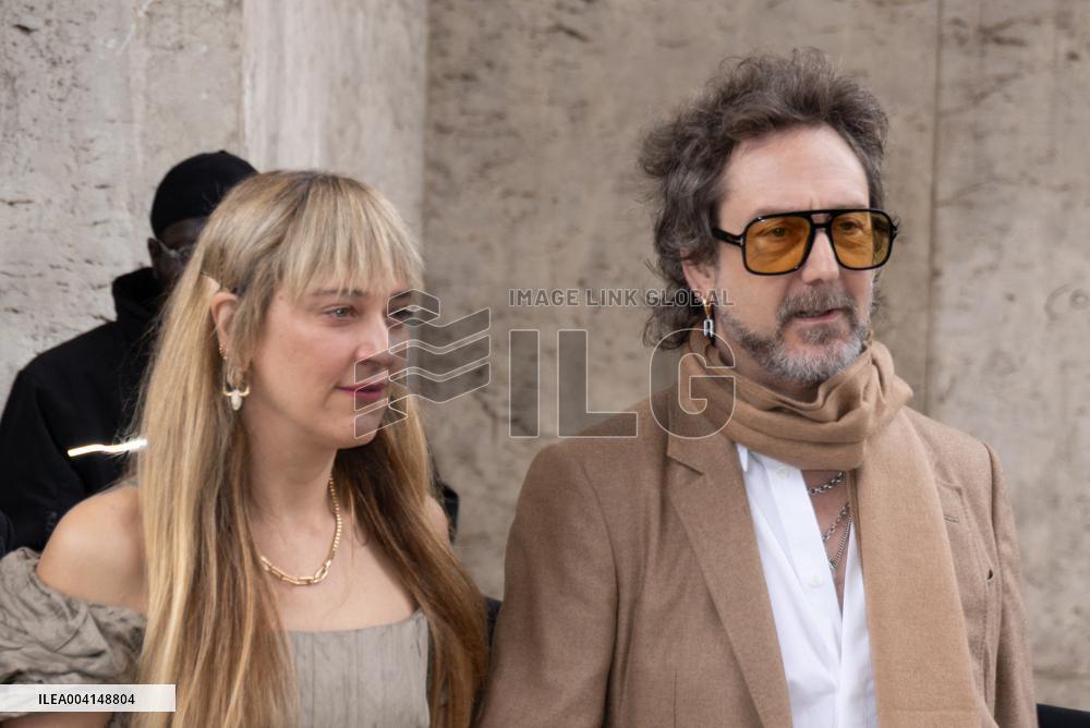 PFW - Gabriela Hearst PAP - Arrivals NB
