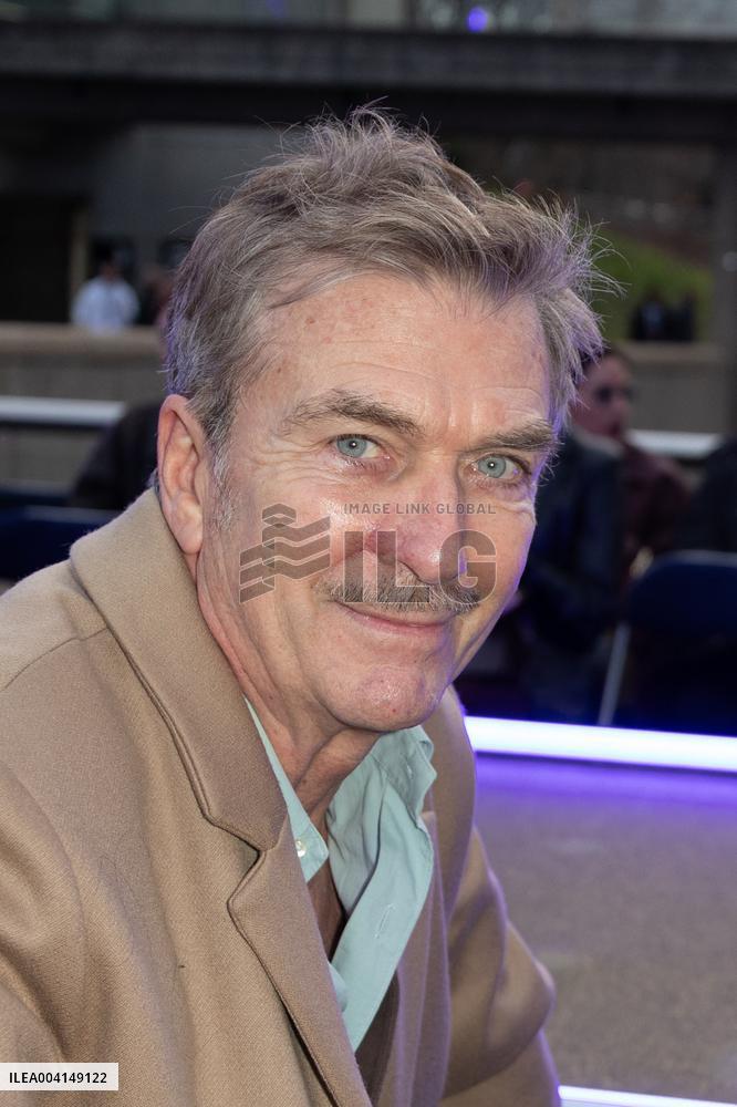 PFW - Pierre Cardin - Frontrow NB