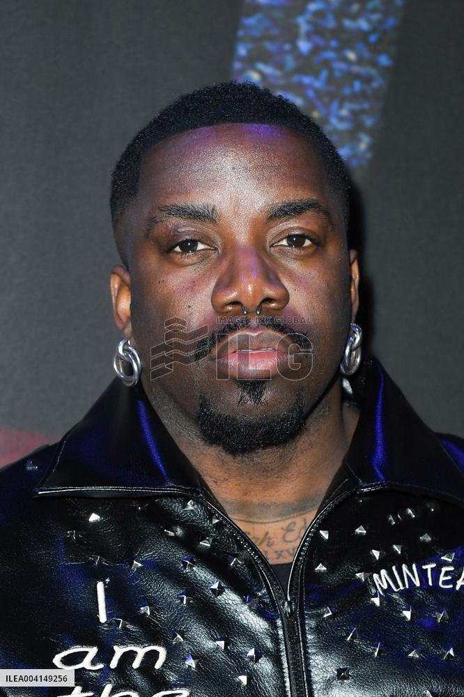 PFW Shiatzy Chen Front Row