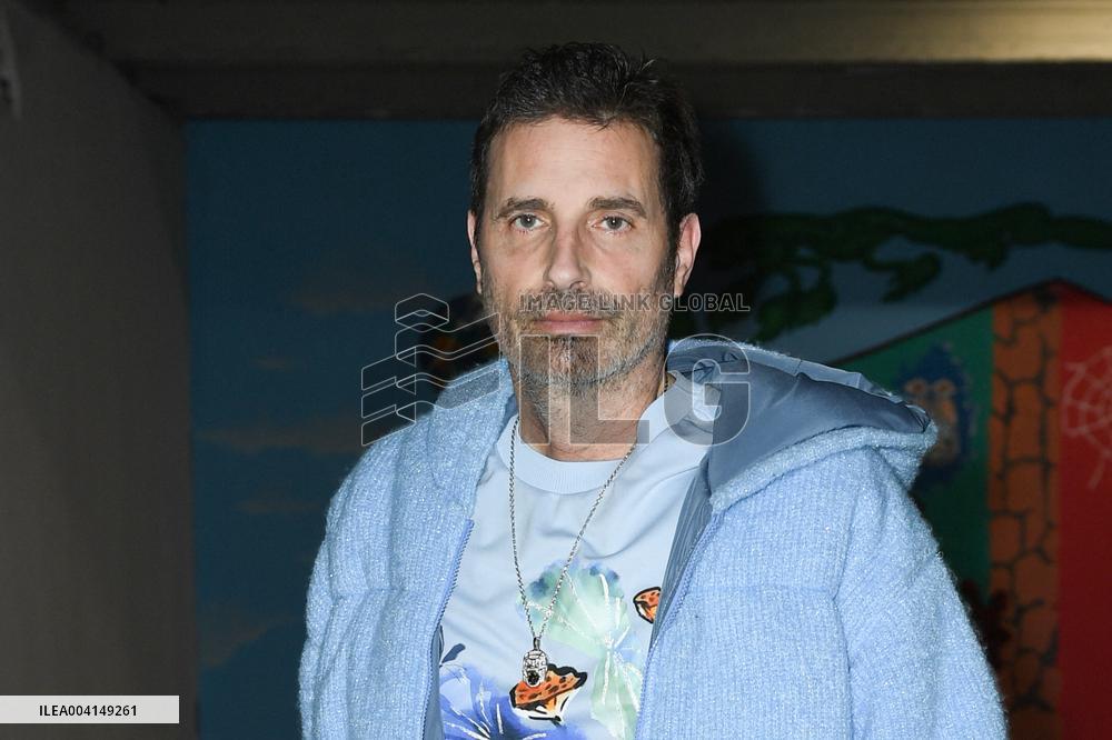 PFW Shiatzy Chen Front Row