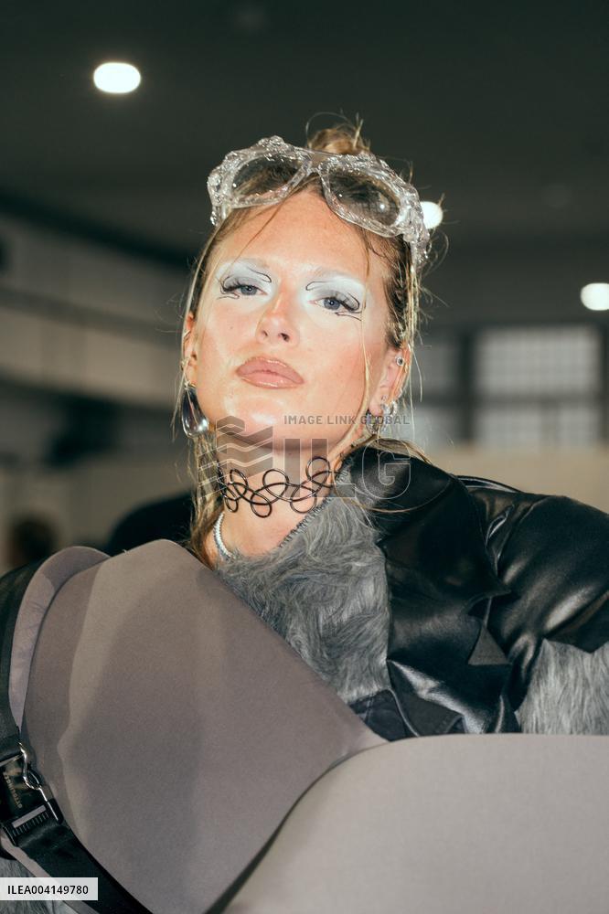 PFW - Ottolinger Front Row