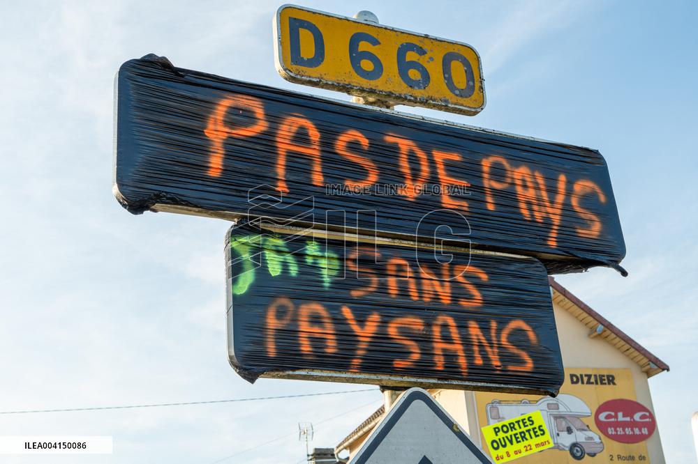 Schiever Splits From Auchan: 15 Stores Reopen Under Cooperative U