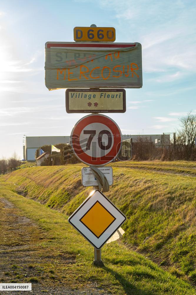 Schiever Splits From Auchan: 15 Stores Reopen Under Cooperative U