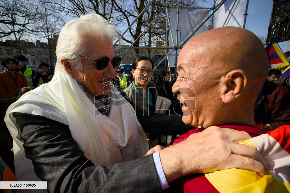 Richard Gere Joins Tibetans and Supporters In The Hague