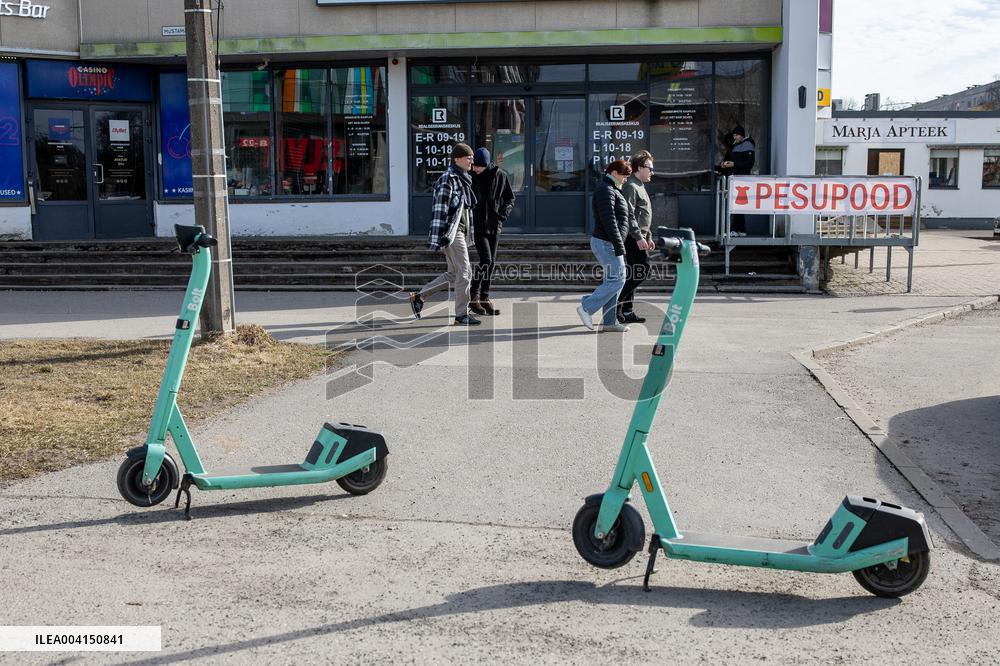 Anarchy of rental electric scooters