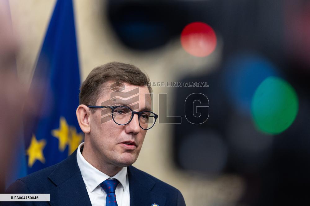 President Karis formally dismisses SDE ministers from office