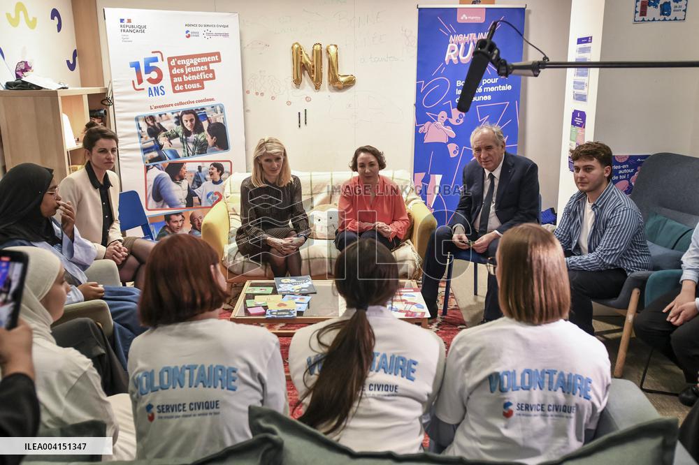 Prime Minister Celebrates 15 Years of Civic Service at Night Call Center