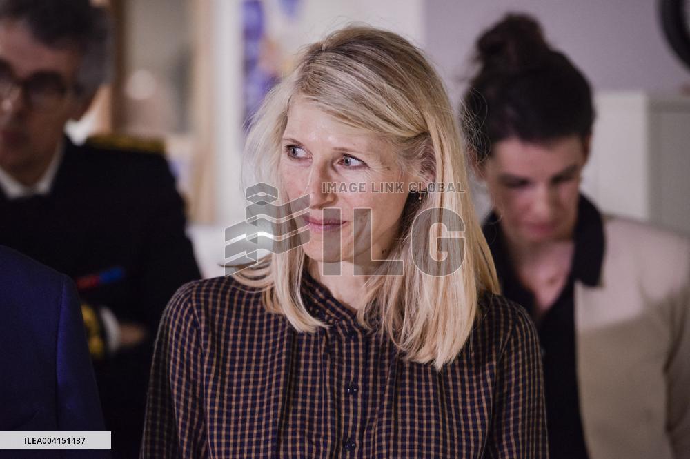 Prime Minister Celebrates 15 Years of Civic Service at Night Call Center