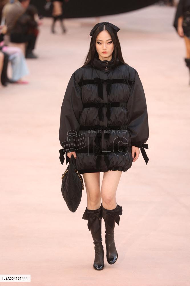 PFW Chanel Runway