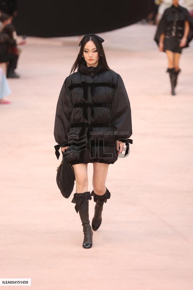PFW Chanel Runway
